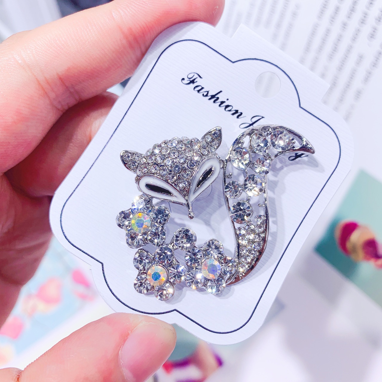 Ladies Brooch Women's Simple F - Women'S Fashion Essentials incelemesi ve fiyatı